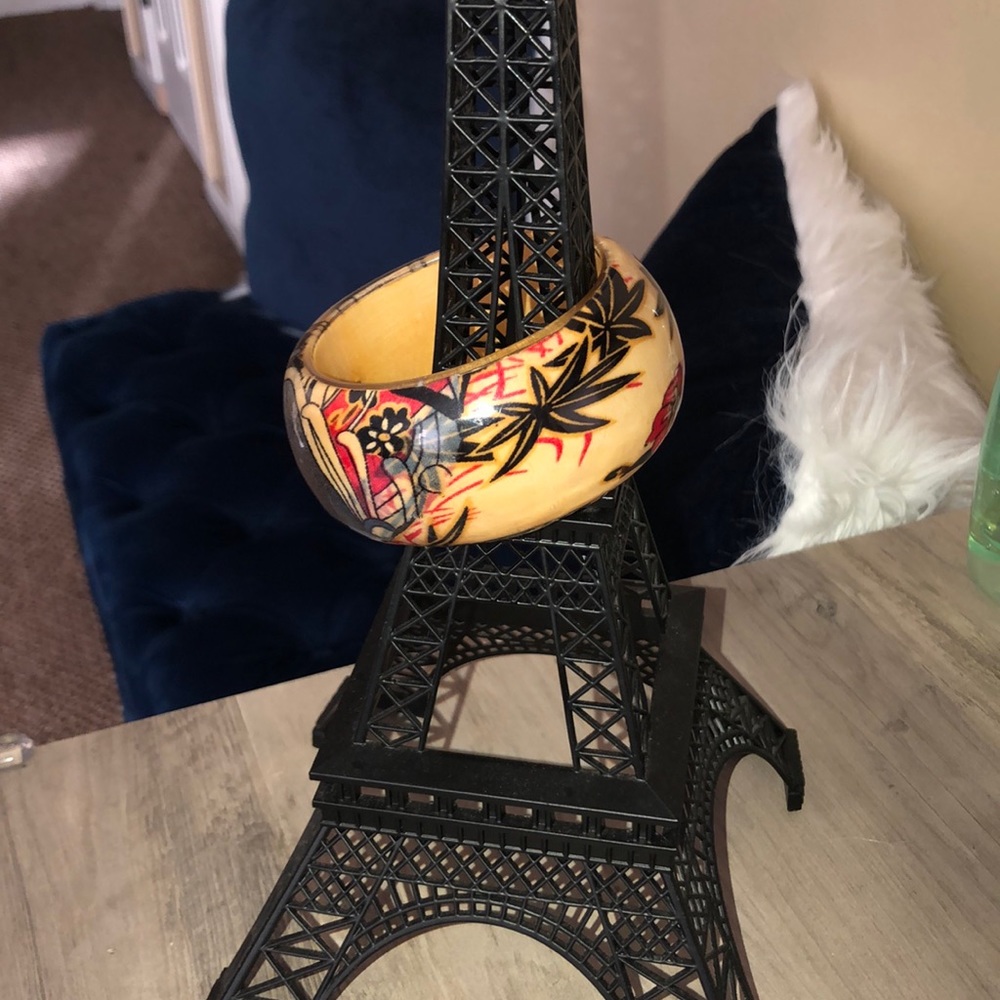 Beautiful Asian inspired bracelet
